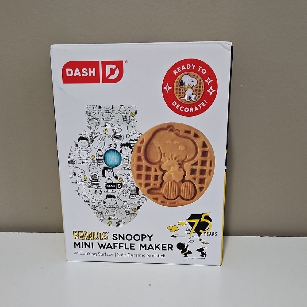 Snoopy Waffle Mini Waffle Maker PEANUTS